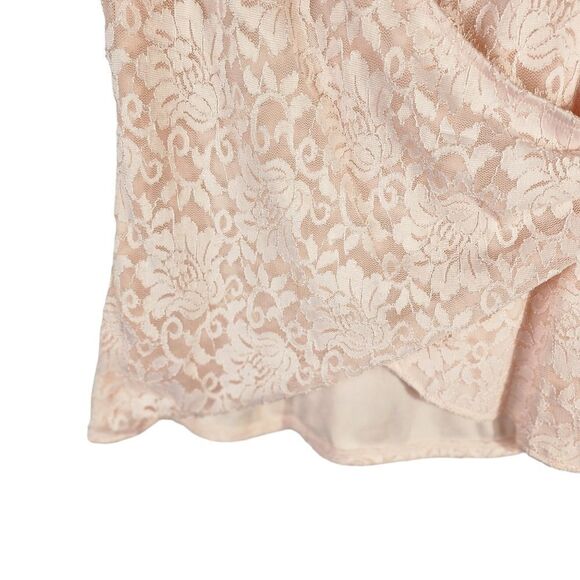 Maurice’s pink lace wrap  floral top size large - Picture 5 of 10